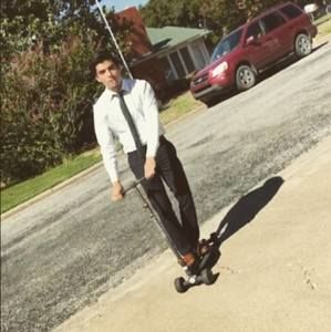 Meet your Posher, Luis